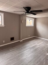 1047 Hamilton Ave in Farrell, PA - Building Photo - Building Photo