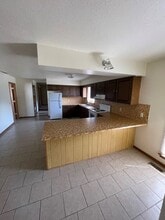 729 4th St in Bowling Green, OH - Building Photo - Building Photo