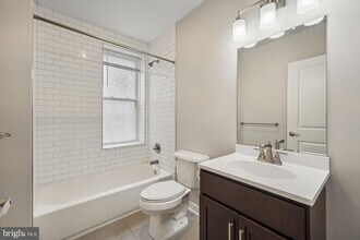 4300 Chestnut St in Philadelphia, PA - Building Photo - Building Photo