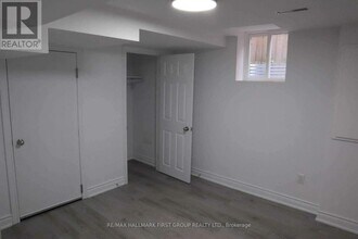 1627 Baggins St in Pickering, ON - Building Photo - Building Photo