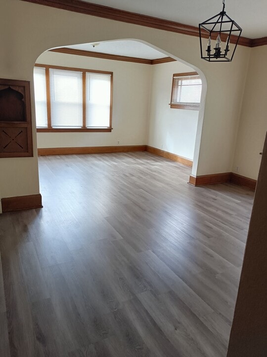 1912 Charles St, Unit 2nd floor in Rockford, IL - Building Photo