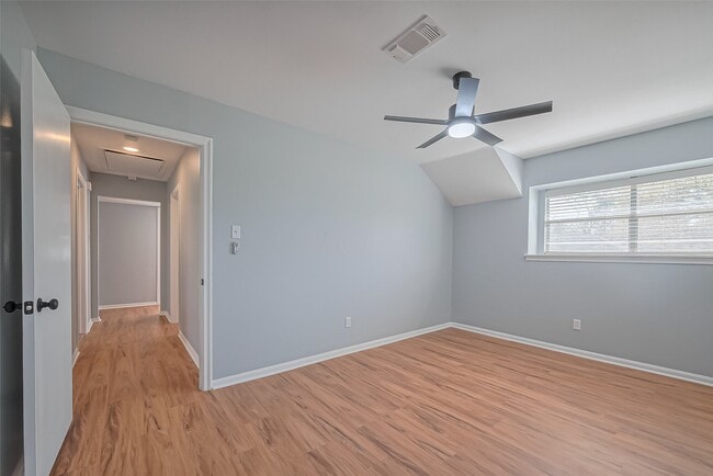 property at 16506 Amcreek Rd