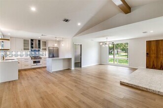 3837 Clubway Ln in Dallas, TX - Building Photo - Building Photo