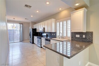 6158 Adams Bay Ave in Las Vegas, NV - Building Photo - Building Photo