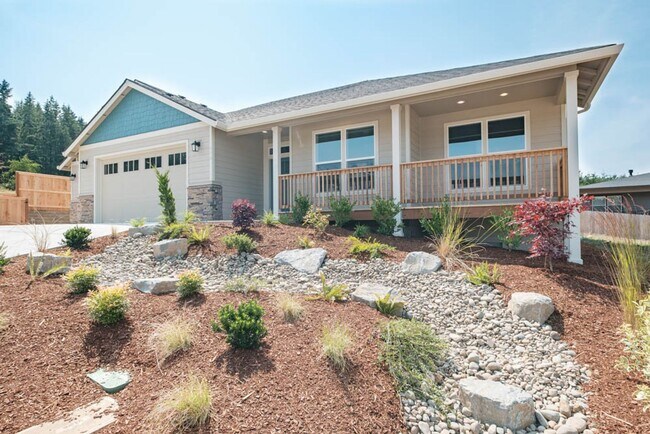 774-776 Riley Dr NE in Silverton, OR - Building Photo - Building Photo