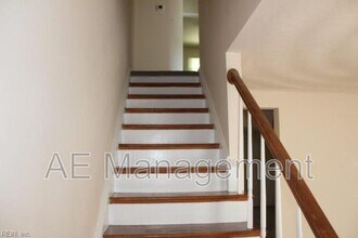 1556 Darren Cir in Portsmouth, VA - Building Photo - Building Photo