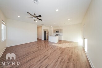 5764 E Bristol Cir in Bel Aire, KS - Building Photo - Building Photo