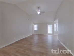 2736 Daffodil Dr in Charlotte, NC - Foto de edificio - Building Photo