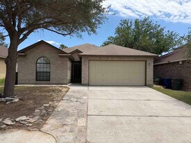 1513 Sweden Ln in Laredo, TX - Building Photo