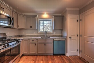 694 New Haven Ave in Milford, CT - Building Photo - Building Photo