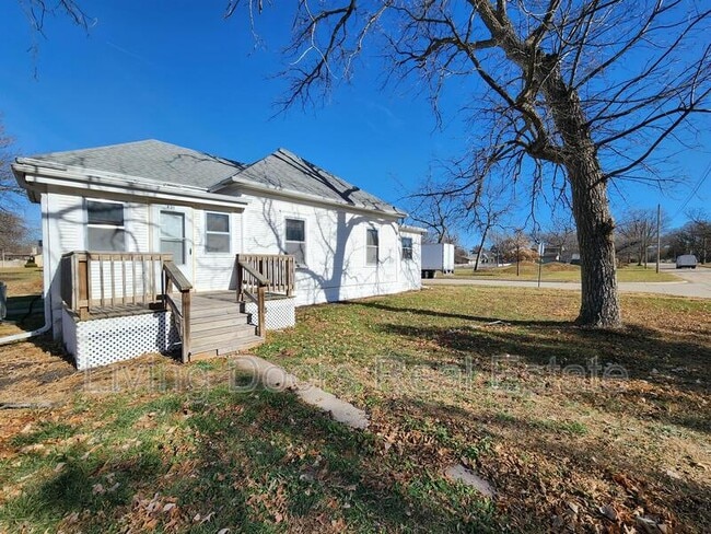 621 S Union Ave in Exeter, NE - Building Photo - Building Photo