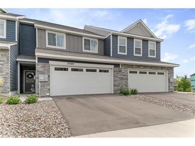 17090 Dysart Pl in Lakeville, MN - Building Photo - Building Photo