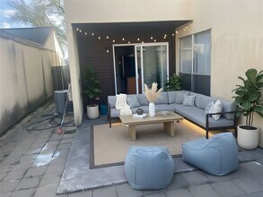 12328 Springcrest Dr in Houston, TX - Building Photo - Building Photo