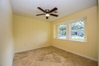 2110 Whiteback Dr photo'