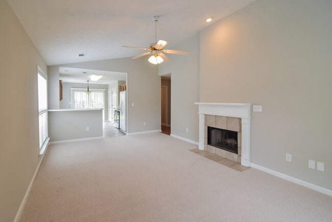 4669 Young Pointe Manor in Montgomery, AL - Building Photo - Building Photo