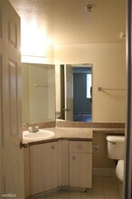 10669 SW 8th St in Pembroke Pines, FL - Foto de edificio - Building Photo