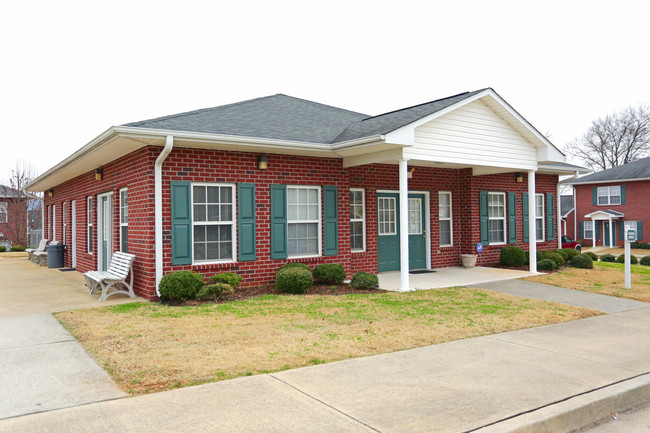 Stonehurst Apartments in Huntsville, AL - Foto de edificio - Building Photo