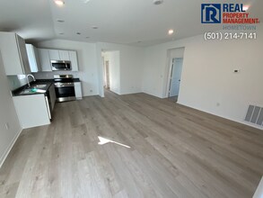 10808 Mason Dr in North Little Rock, AR - Building Photo - Building Photo