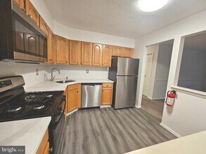 48 Juniper Way in Hamilton Township, NJ - Building Photo - Building Photo