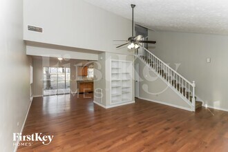 3311 Birch Creek Dr in Houston, TX - Building Photo - Building Photo