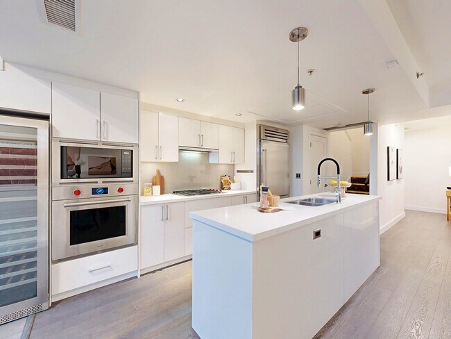3595 18th Av W in Vancouver, BC - Building Photo - Building Photo