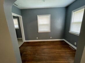 2207 W McCormick St in Wichita, KS - Building Photo - Building Photo