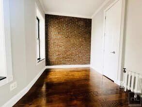 Elizabeth Street, Unit 6A in New York, NY - Building Photo - Building Photo