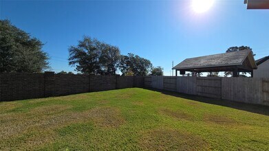 5847 Sunrise Btm Ln in Fulshear, TX - Building Photo - Building Photo