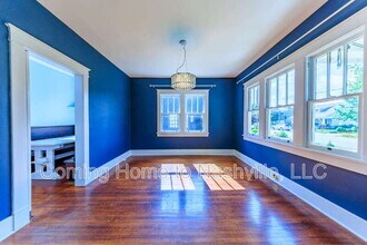1806 Russell St in Nashville, TN - Building Photo - Building Photo