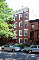 233 17th St Apartments