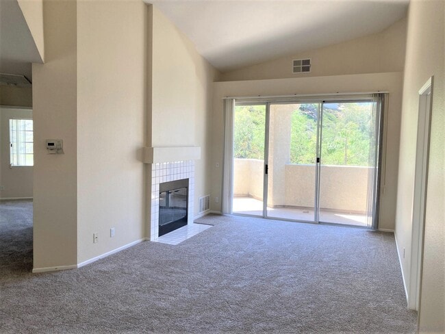 11335 Affinity Ct in San Diego, CA - Building Photo - Building Photo