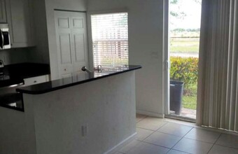 12266 SW 27th St-Unit -1304 in Miramar, FL - Building Photo - Building Photo