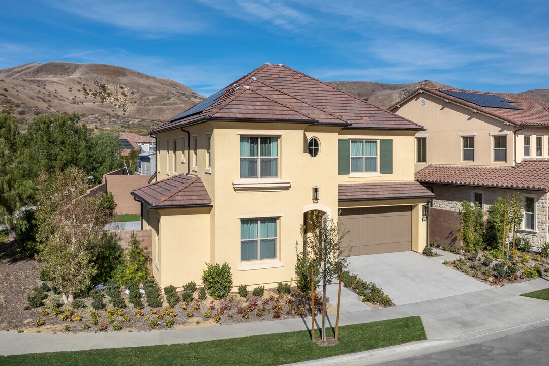 Orchard Hills Reserve in Irvine, CA - Building Photo