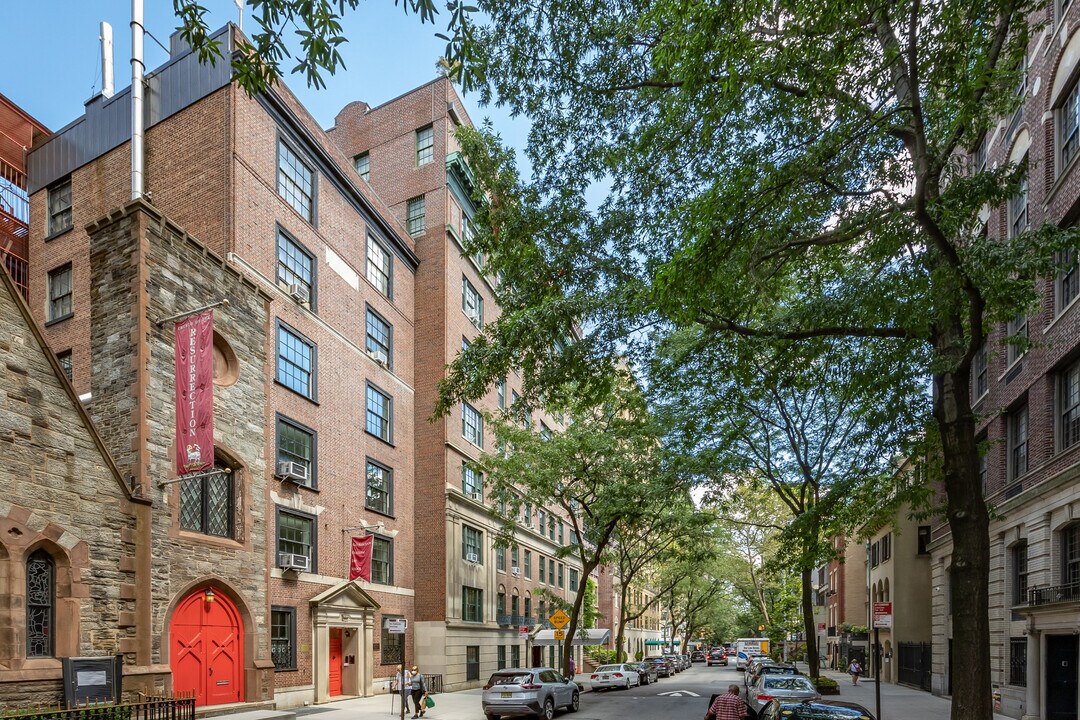 125 E 74th St in New York, NY - Foto de edificio