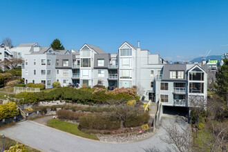 Gatehouse Place in New Westminster, BC - Building Photo - Building Photo