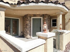 6033 Casa Antiqua St in North Las Vegas, NV - Building Photo - Building Photo