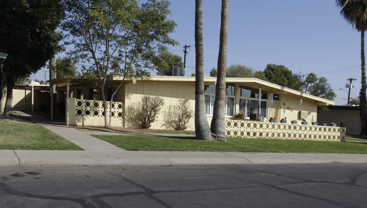 6726 E Monterey Way in Scottsdale, AZ - Building Photo