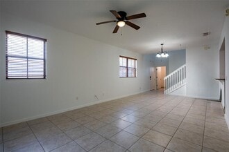 1425 Portofino Meadows Blvd in Orlando, FL - Building Photo - Building Photo