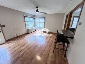 3218 Cleveland St NE in Minneapolis, MN - Building Photo - Building Photo