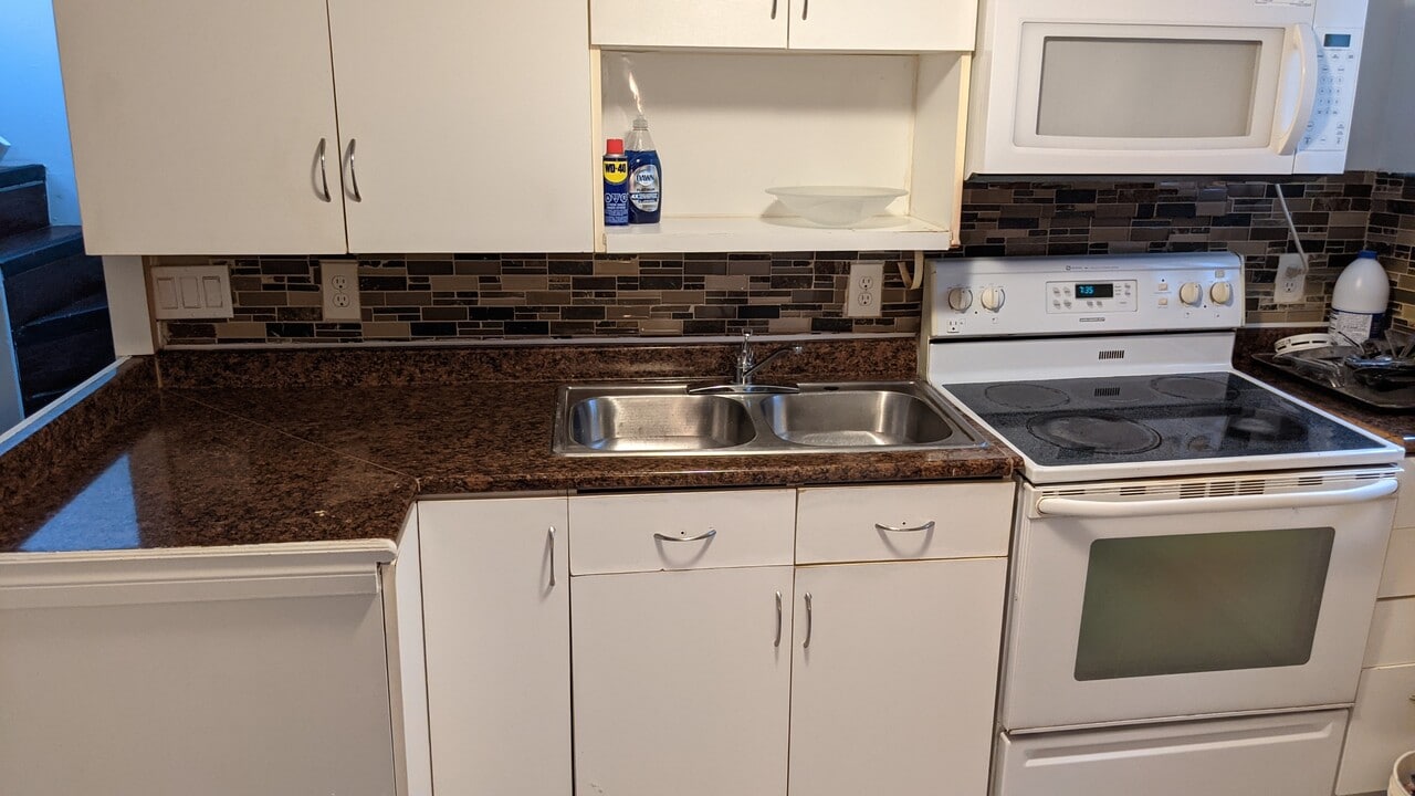 821-821 St Matthews Ave in Winnipeg, MB - Building Photo