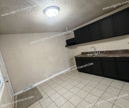 4233 W 22nd Ave in Gary, IN - Building Photo - Building Photo