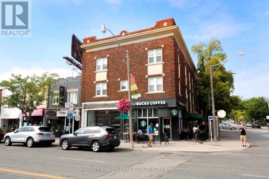 1-1 Brookdale Ave in Toronto, ON - Building Photo
