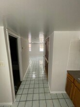 2230 S. Kedzie in Chicago, IL - Foto de edificio - Interior Photo