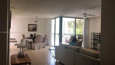 2025 Lavers Cir in Delray Beach, FL - Building Photo - Building Photo