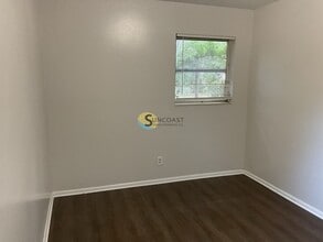 5665 Enchanted Dr in Jacksonville, FL - Building Photo - Building Photo