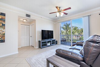 5308 Myrtlewood Cir E in Palm Beach Gardens, FL - Building Photo - Building Photo