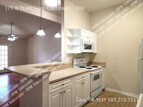 175 N Pearl Lake Causeway in Altamonte Springs, FL - Building Photo - Building Photo