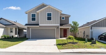Winding Brook in San Antonio, TX - Building Photo