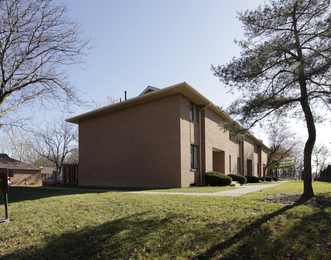 600 - NAPOLEON PARK, LLC in Columbus, OH - Building Photo - Building Photo