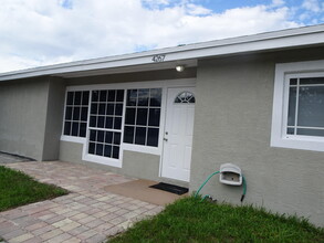 4267 Gun Club Rd in West Palm Beach, FL - Building Photo - Building Photo